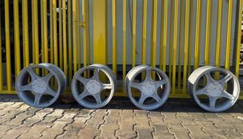 إعلان عن للبيع اربع رنقات حالتهم جيده استعمال خفيف موداشين مخرطه