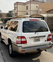 إعلان عن لاند كروزر ٢٠٠٣