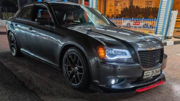 إعلان عن كرايسلر SRT 6.4 اصلي