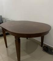 إعلان عن طاولة طعام