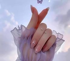 إعلان عن English 👩🏼‍🏫Teacher 👩🏻‍🏫مدرسة لغه انجليزيه