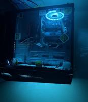 إعلان عن كمبيوتر قيمنق اداء مناسب جداً