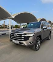 إعلان عن لاند كروزر Vx  2022