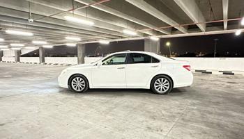 إعلان عن لكزسEsالسعر 950