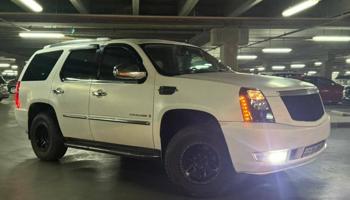 إعلان عن البيع كاديلاك اسكاليد