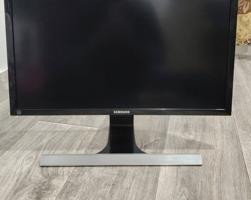 إعلان عن Samsung UHD 24 Inch