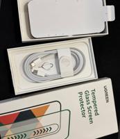 إعلان عن ايفون 16 ذهبي صحراري