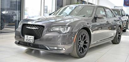 إعلان عن كرايسلر 300s