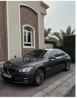 إعلان عن 730iL ‎ شــرط الفحص بالوكـالــة مواصفات مميزة وحـالـة نـادرة عداد قليل