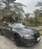 إعلان عن كرايزلر C300 (S) عداد 75 الف سيرفس منتظم