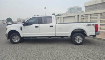 إعلان عن FORD F-250 long chaise 4x4 2020 model 85,000 km.