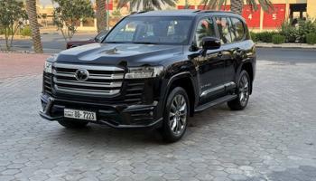 إعلان عن لاند كروزر