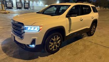 إعلان عن V6 جيب جمس