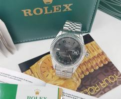 إعلان عن اي ساعه ب17