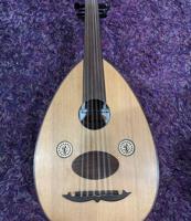 إعلان عن عود جوهرة سالمين   صوت جميل مستعمل خالٍ من العيوب