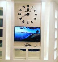 إعلان عن ساعات حائط ثري دي