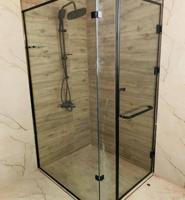 إعلان عن فني زجاج ومرايا