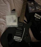 إعلان عن جيتار كهربائي وجيتار كلاسيك بعرض لا يطوف 🎸