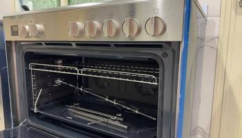 إعلان عن طباخ كهربائي  بوش  90X60 ستانلس ستيل ، جديد باكياسه ( بدون كرتون )