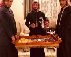 إعلان عن تاجير كراسي طاولات زينه