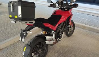 إعلان عن Ducati 1200S