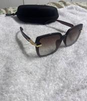 إعلان عن نظاره للبيع ماركه ريبان اصليه مع العلبه سبب البيع مو محتاجه