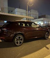 إعلان عن مازيراتي ليفانتي نظيييف جداا