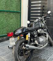 إعلان عن رويال انفيلد