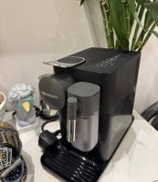 إعلان عن للبيع مكاين نسبرسو  مختلفه ونضيفه