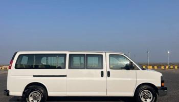 إعلان عن جي ام سي فان ركاب