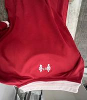 إعلان عن لبس ليفربول اصلي من اديداس و جديد و مقاس L