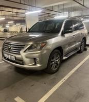 إعلان عن جيب لكزس Lx570