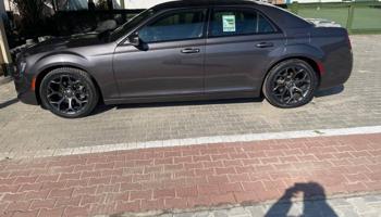 إعلان عن للبيع كرايزلر ٢٠٢١