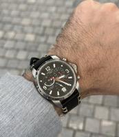 إعلان عن للبيع ساعه سيرتينا