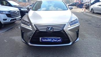 إعلان عن لكزس 2019