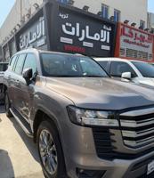 إعلان عن لاند كروس ايرو بدون تربو ماشي77 موديل2022