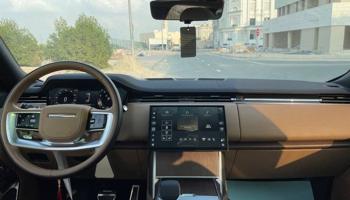 إعلان عن Range Rover HSE V8  2024