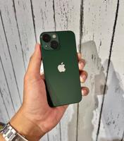 إعلان عن iPhone 13 green