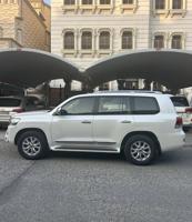 إعلان عن لاند كروزر GXR المالك الاول