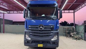 إعلان عن أكتروس موديل 2014