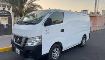 إعلان عن للبيع باص نيسان مقفل
