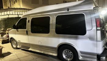 إعلان عن البيع فان موديل 1999