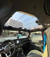 إعلان عن سقف شفاف