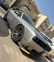 إعلان عن دوج‌ تشالجر اس آر تی 8  2015  اللون رمادی  ماشی 150 الف  السعر 6700