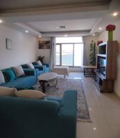 إعلان عن للايجار شاليه للعائلات فقط على الخور مباشره يتكون