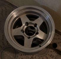 إعلان عن للبيع رنقين الصامل يتواصل الرقم