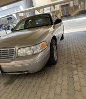 إعلان عن للبيع فورد فكتوريا ٢٠١١ ماشي ٢٠٠ بيع منظور