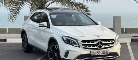 إعلان عن مرسيدس GLA250 وارد البشر  موديل 2018