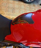 إعلان عن Ducati street fighter V4s with a 5000 kd accessories