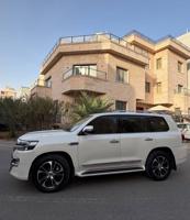 إعلان عن للبيع لاند كروزر 2021